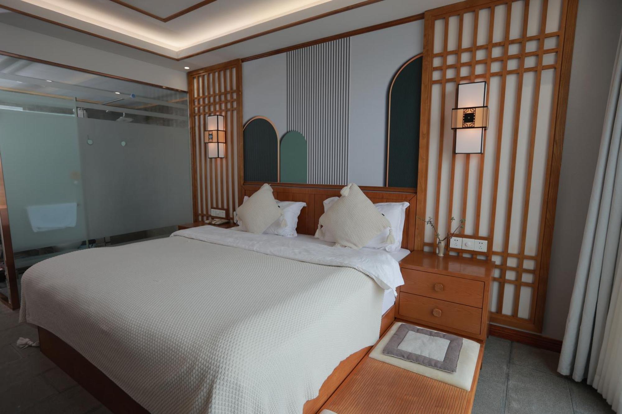 Отель Dali Dare Sea View Gueshouse Экстерьер фото